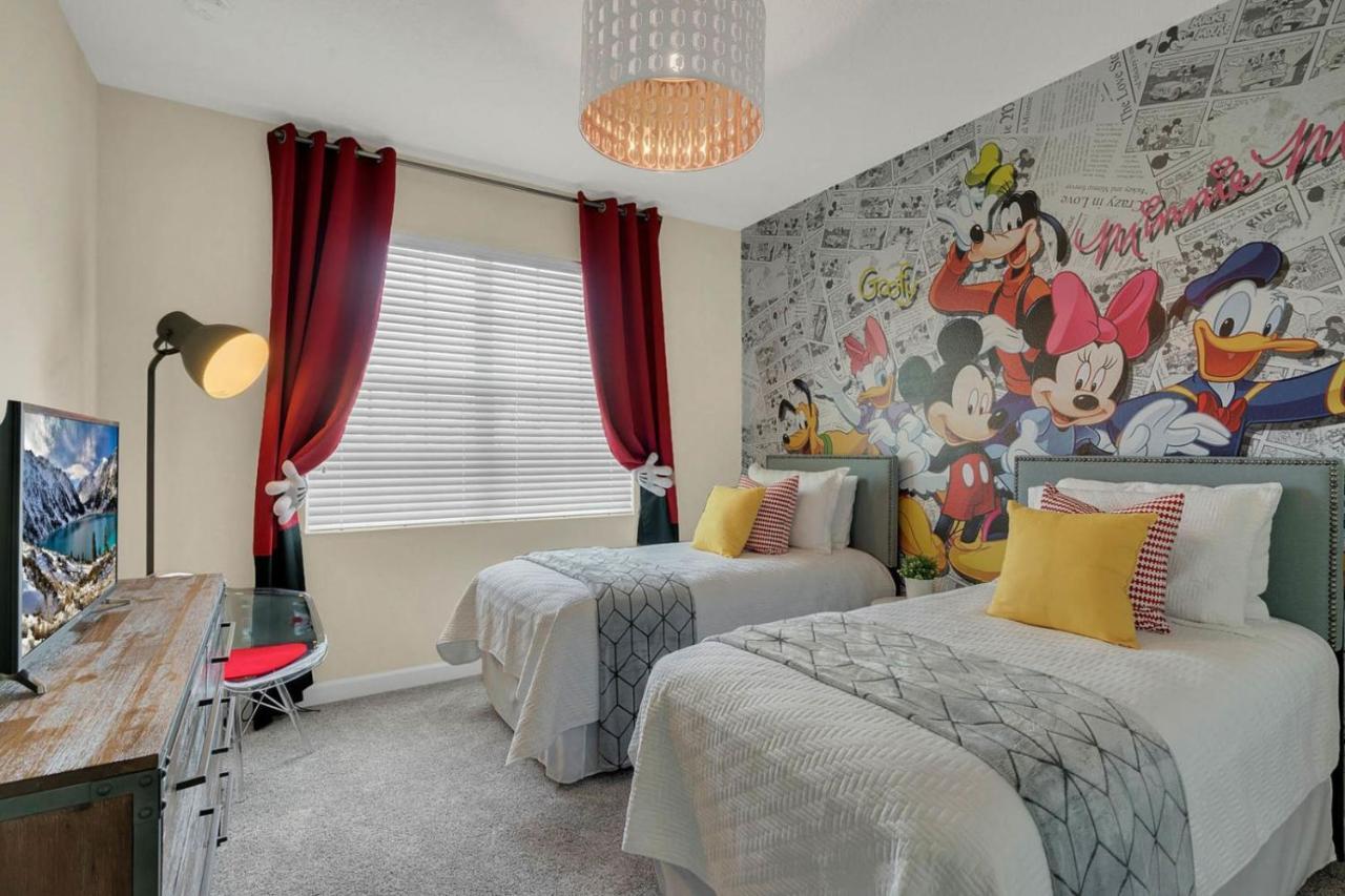 Five Bedrooms Single Family 4759 基西米 外观 照片
