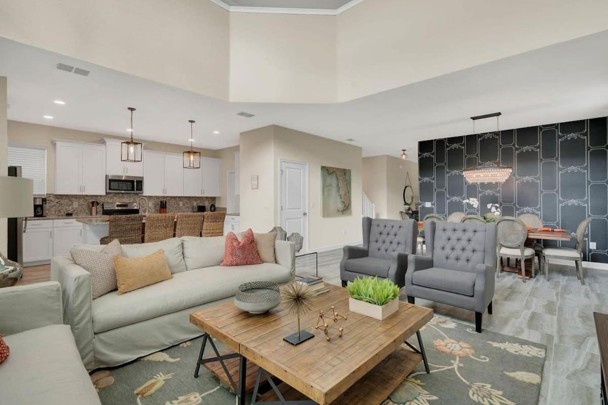 Five Bedrooms Single Family 4759 基西米 外观 照片