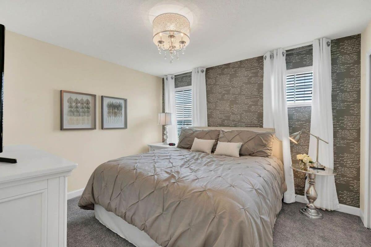 Five Bedrooms Single Family 4759 基西米 外观 照片